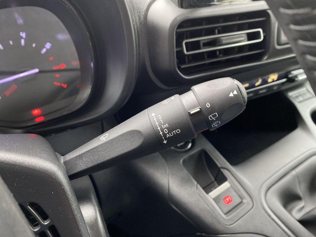 Citroën Berlingo M PT 110 FEEL *Keyless*Farb-Touch*PDC*