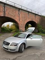 Audi TT Roadster 1.8T - - Audi aus 1999: Cabrio