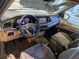Volkswagen T7 California 2,0 TDI DSG Ocean AHK+HUD+KÜCHE+MA - blaue Volkswagen T7 California