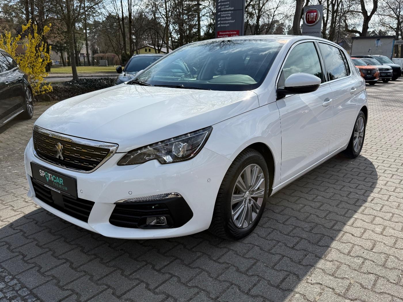 Peugeot 308 1.5 BlueHDi 130 Allure Pack EAT8 ACC+AHK+LED