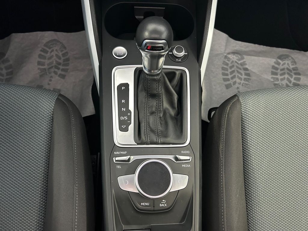 Audi Q2 35 TSI DESIGN NAVI*ViCo*ACC*PANO*MFL*STANDHZG