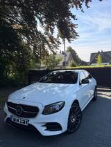 Mercedes-Benz E 350d AMG/STDH/Airbody/HeadUp/Pano/KeyL  - Mercedes-Benz E 350 Gebrauchtwagen in Hamburg