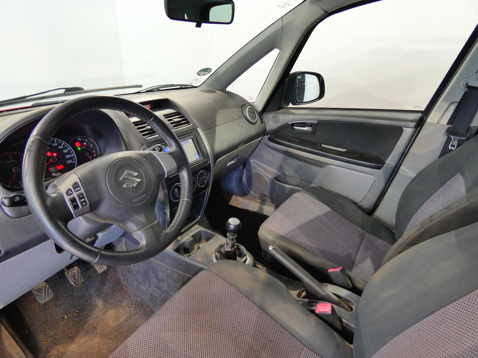 Suzuki SX4 1.9 Klima/AHK/Alu/PDC/SHZ/ZV+FB/MFL