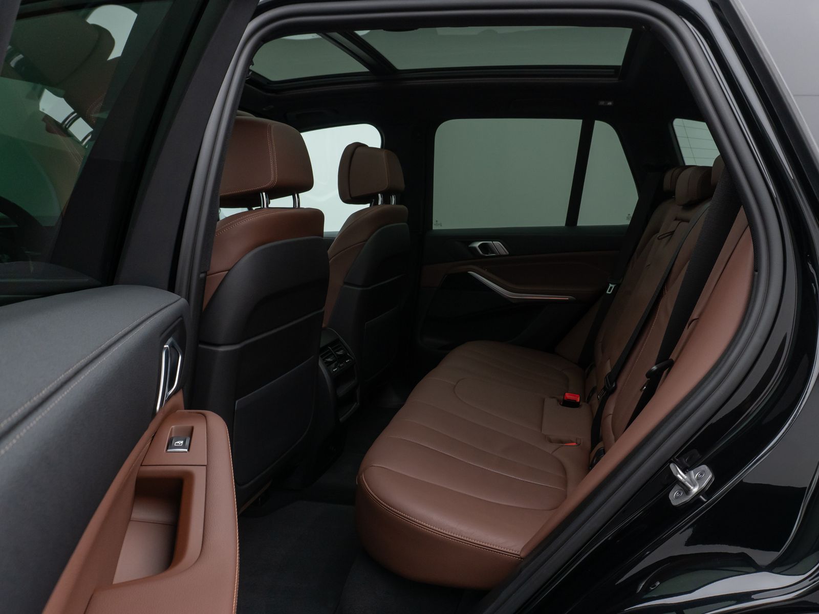 Fahrzeugabbildung BMW X5 xD30d M Sport Panorama Laser Kamera HUD HiFi