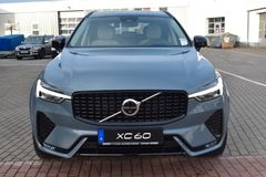 Fahrzeugabbildung Volvo XC60 B5 D AWD Ultimate Dark*STDHZG*360°*LUFT*AHK