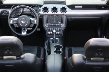Ford Mustang - 7