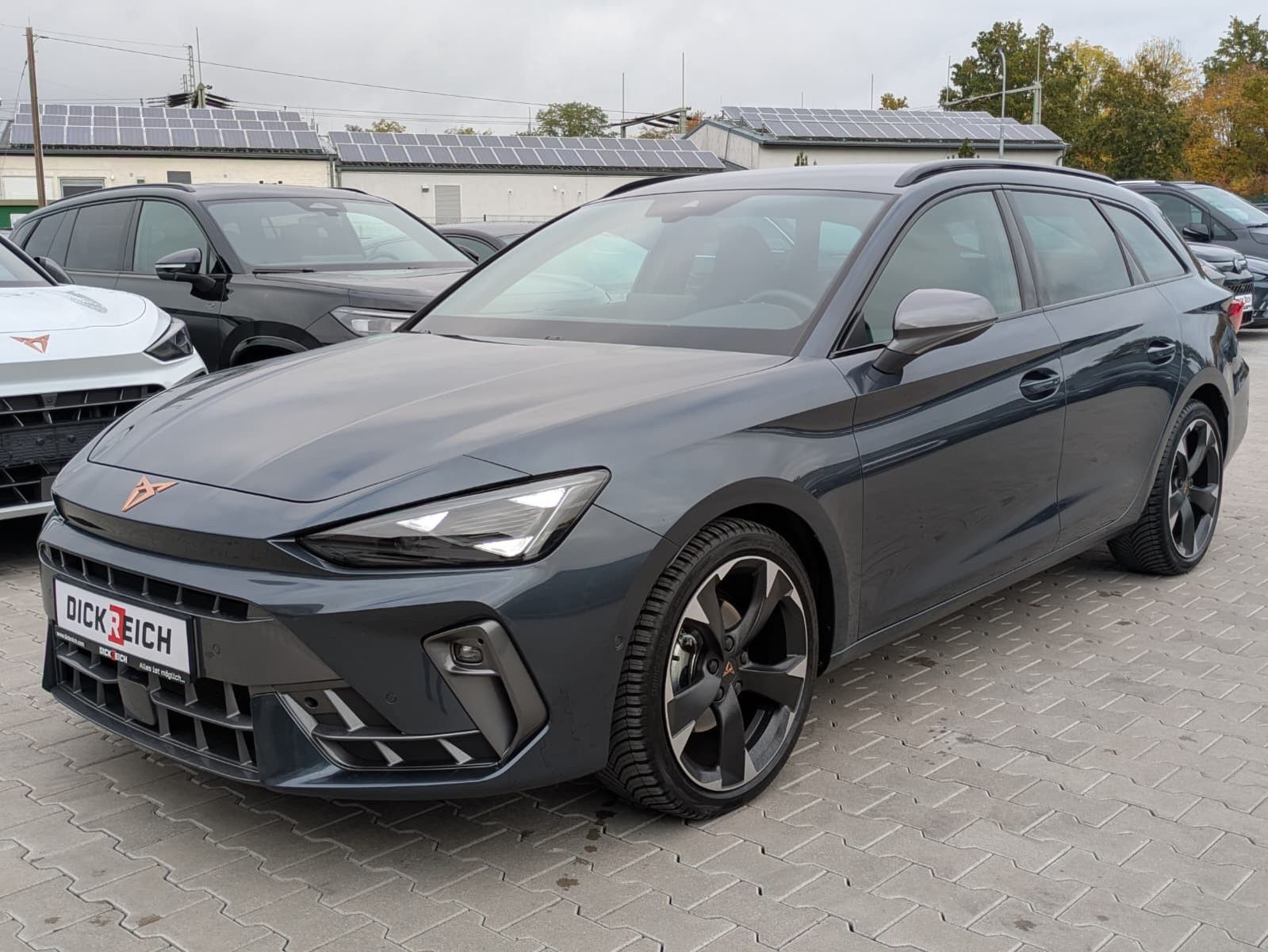 Fahrzeugabbildung CUPRA Leon 1.5 eTSI EDGE DSG*ACC*KAM*18"5JGARANTIE