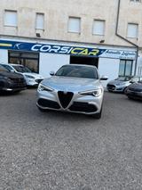 Alfa Romeo Stelvio 2.2 Turbodiesel 190 CV AT8 Q4 - silberne Alfa Romeo Stelvio