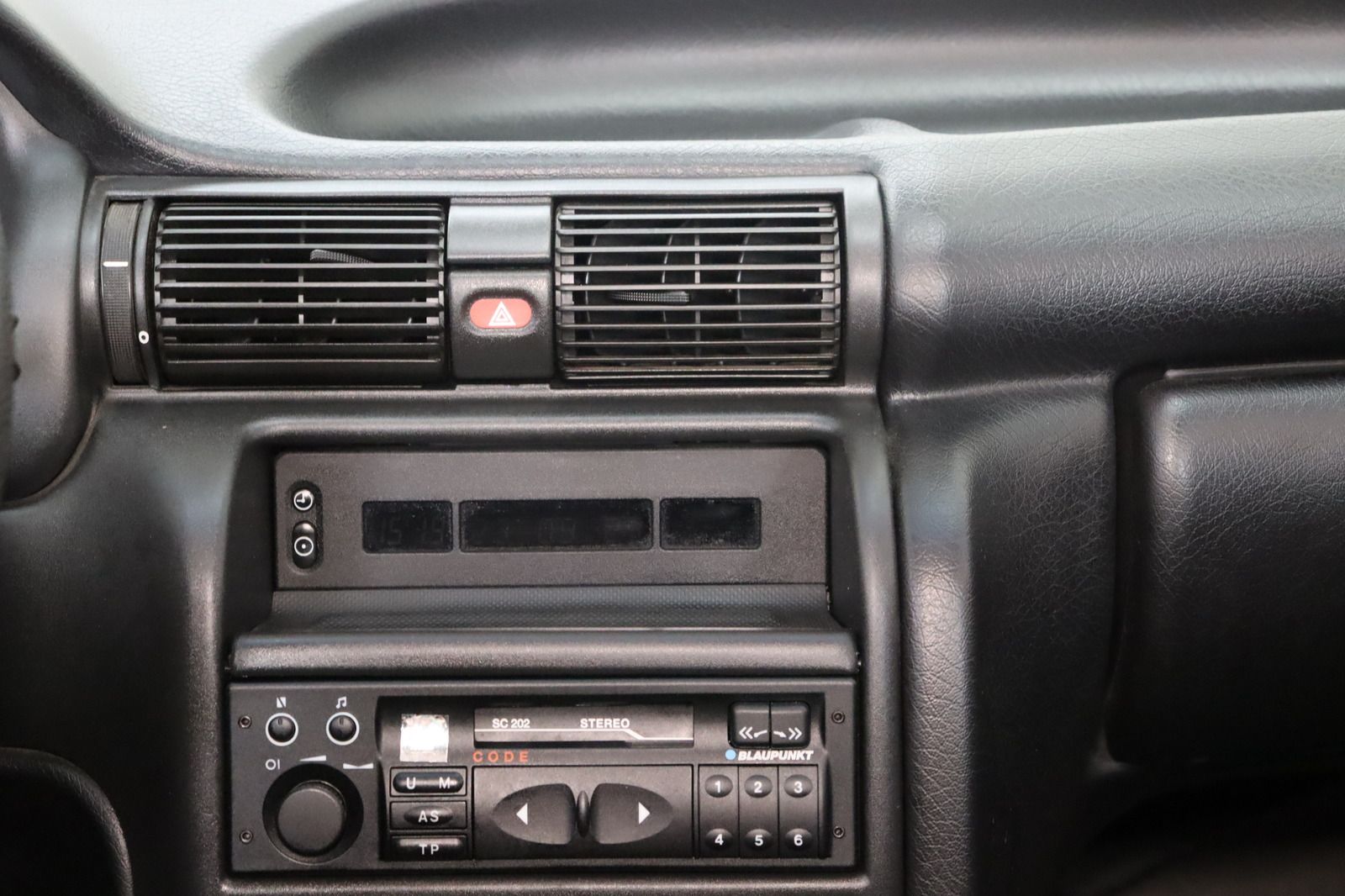 Fahrzeugabbildung Opel Astra 1.4 GL * 1.Hand* wenig Km * HU/AU neu