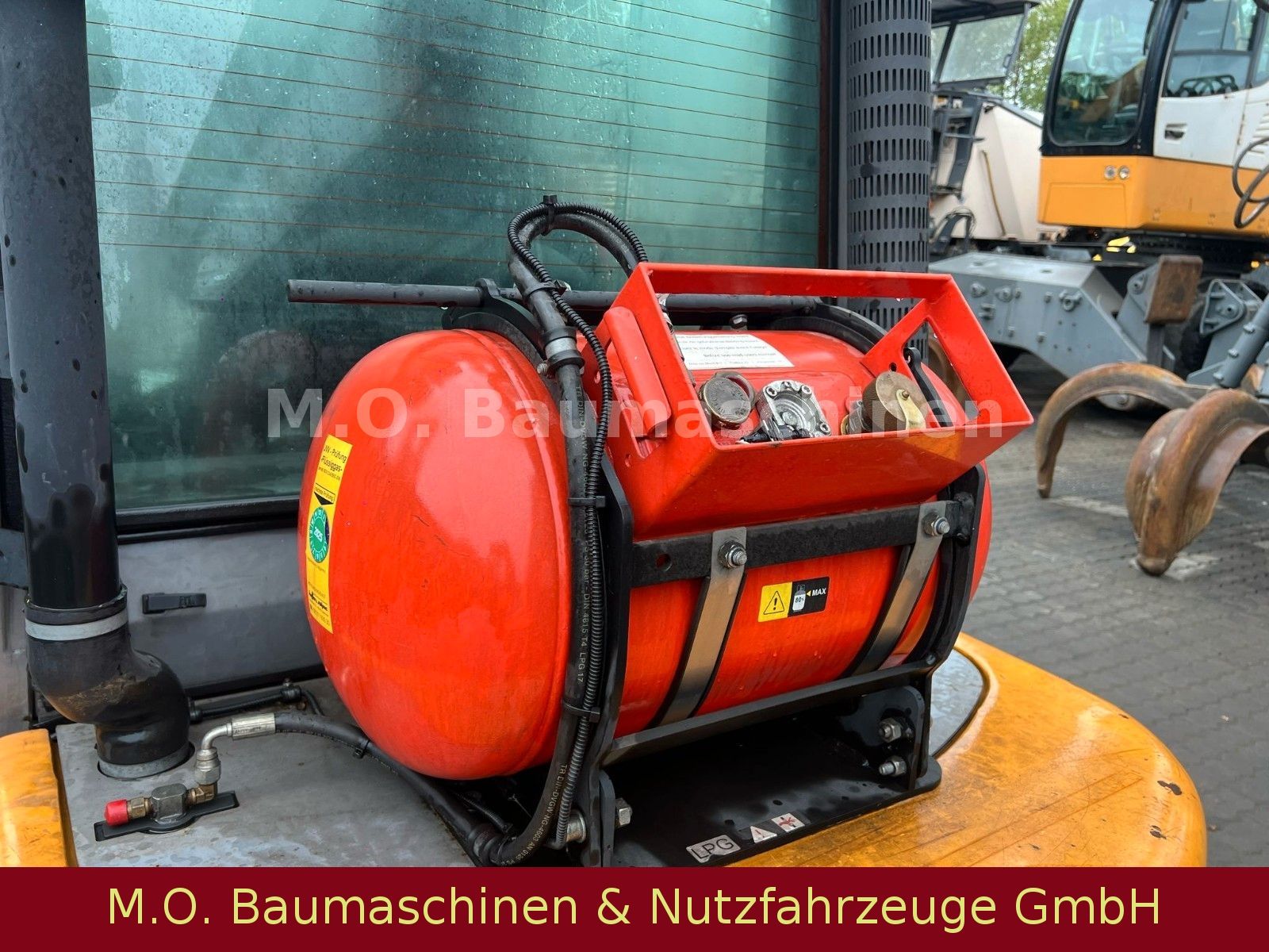 Fahrzeugabbildung Jungheinrich TFG 435 S / GAS / SS / ZV/Duplex Mast /3,5t / 4m
