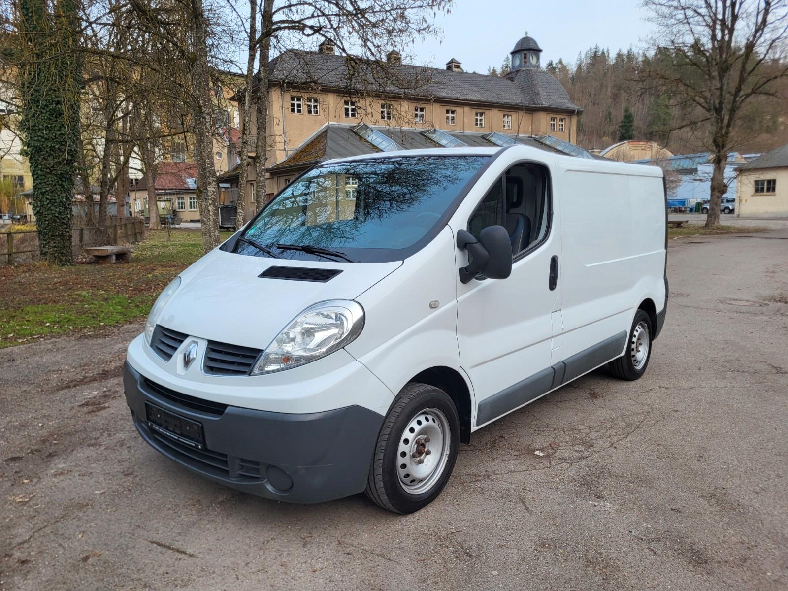 Renault Trafic Kasten L1H1 2,7t nur 91000Km TüV neu!