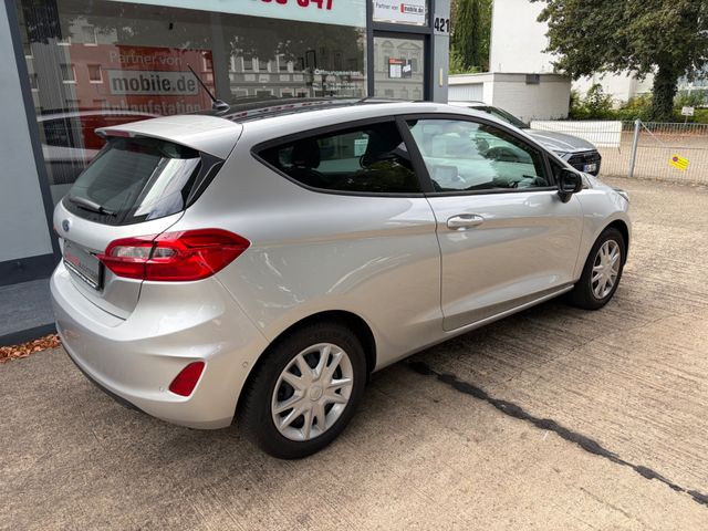 Fahrzeugabbildung Ford Fiesta+CarPlay+1.Hand+Kamera+Panorama+Allwetter+