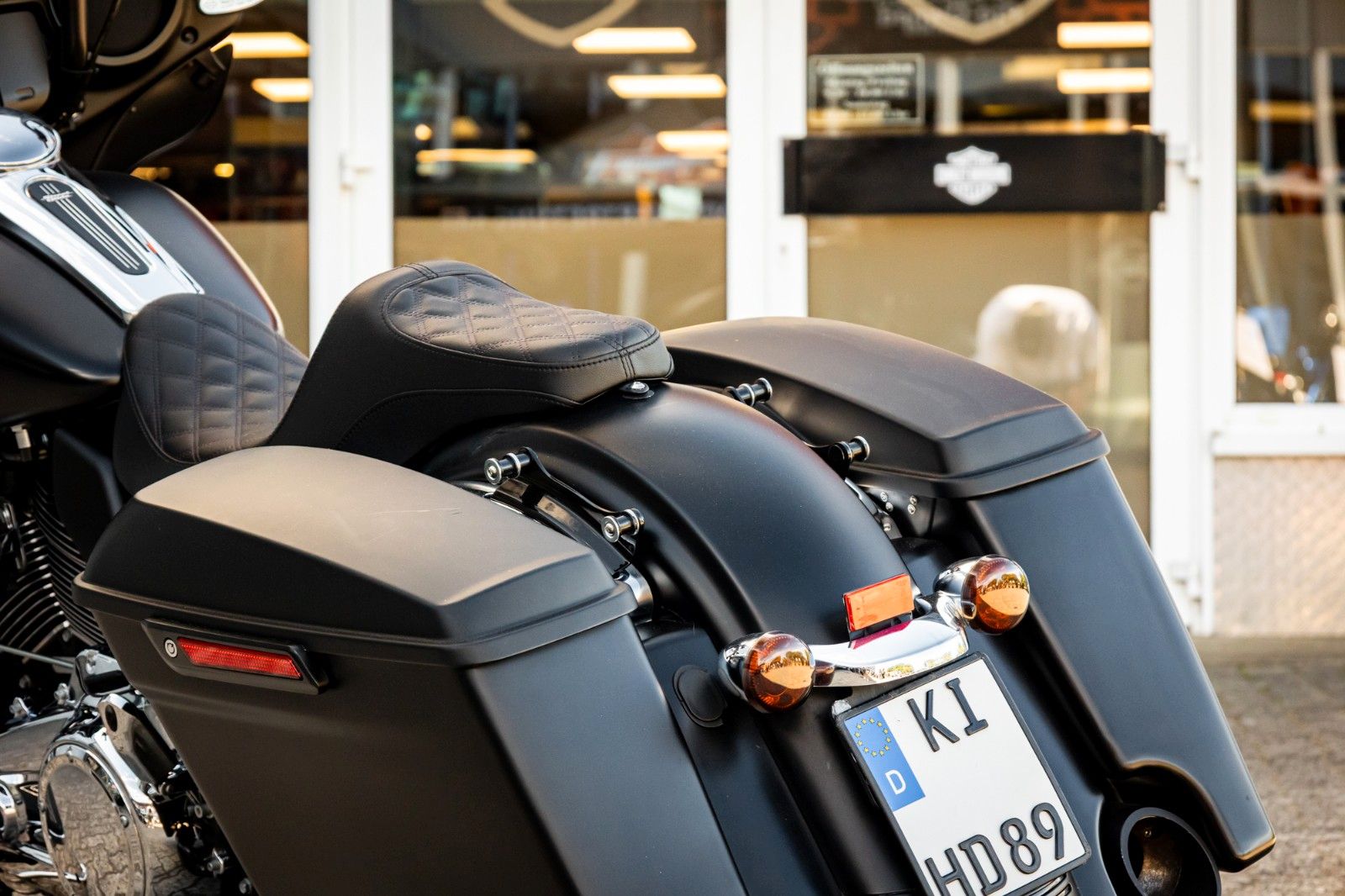 Fahrzeugabbildung Harley-Davidson STREET GLIDE SPECIAL FLHXS -APE - JEKILL&HYDE -