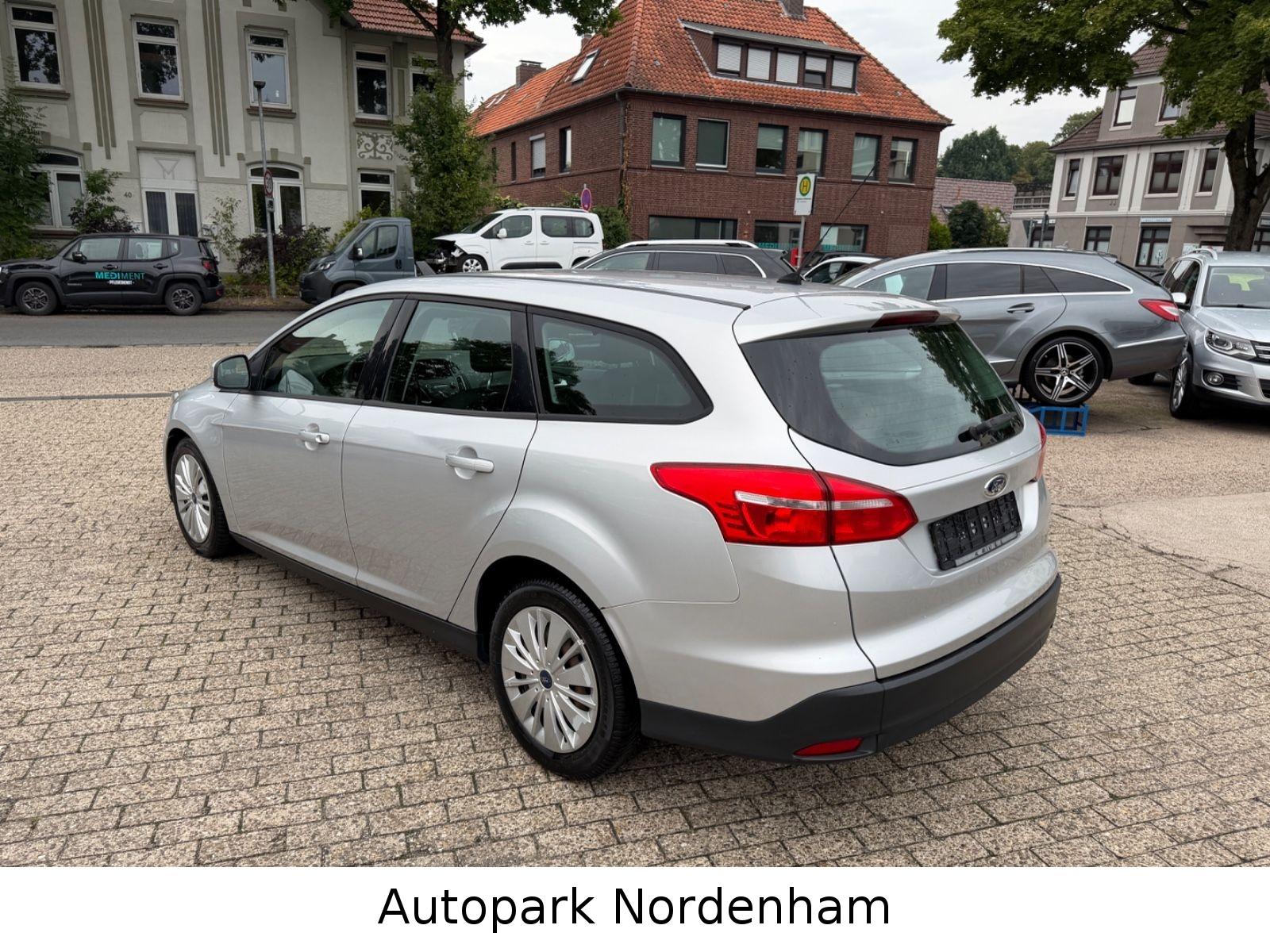 Ford Focus 2014 — photo 7