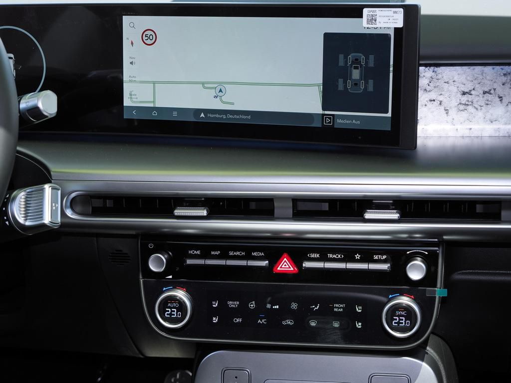 Fahrzeugabbildung Hyundai IONIQ 9 6-Sitzer UNIQ Panoramadach Relax-Paket