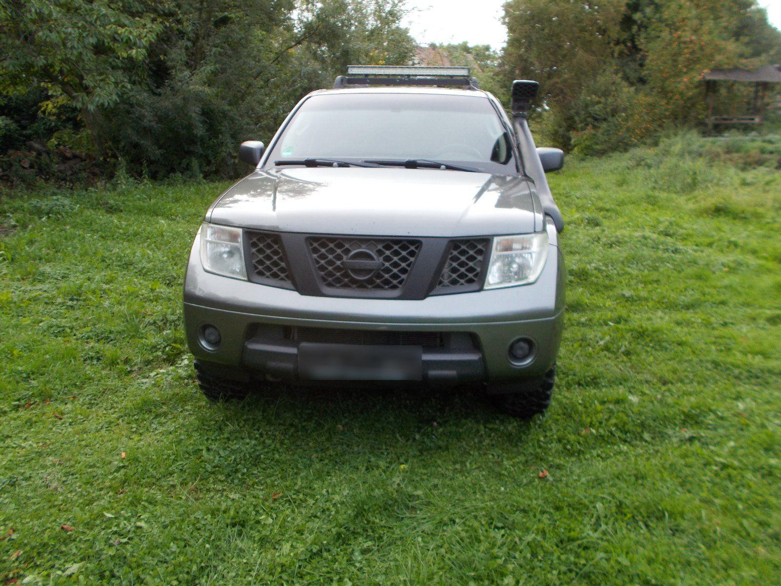 Nissan Pathfinder 2008 — interior