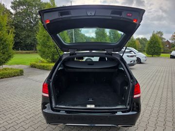 Mercedes E 200 - 8