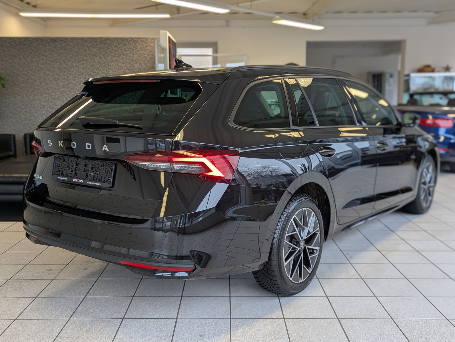 SKODA Octavia 1.5 TSI DSG ACC Style-Paket AHK 5J Garan - Image 5