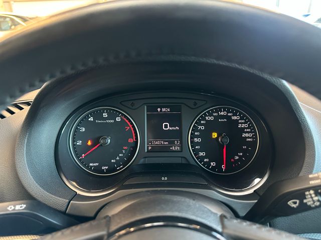 Audi A3 Sportback 30 TFSI design *2. Hand*Klima*Navi*