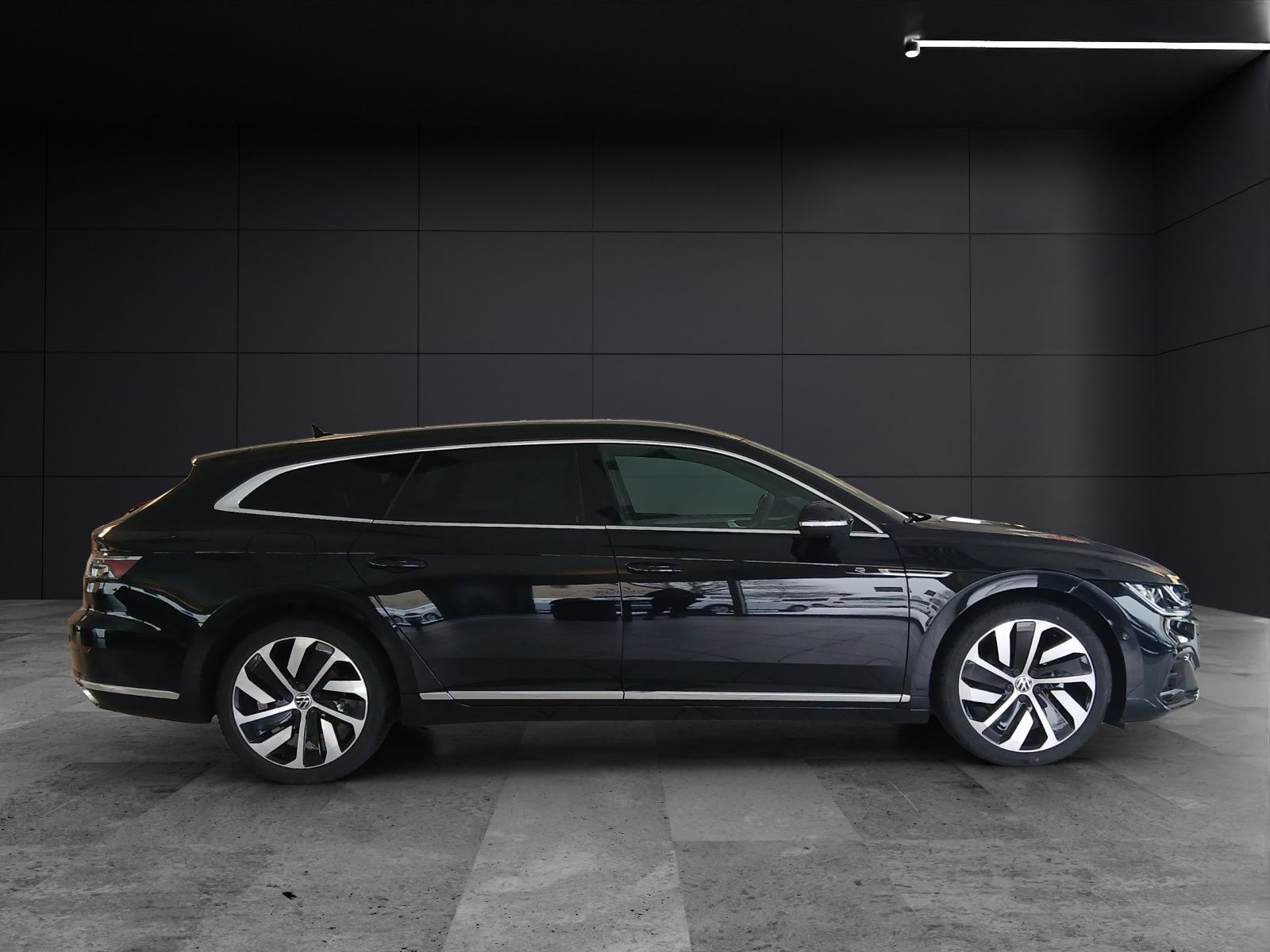 Fahrzeugabbildung Volkswagen Arteon SB TDI R-Line DSG Matrix AHK Navi AID ACC