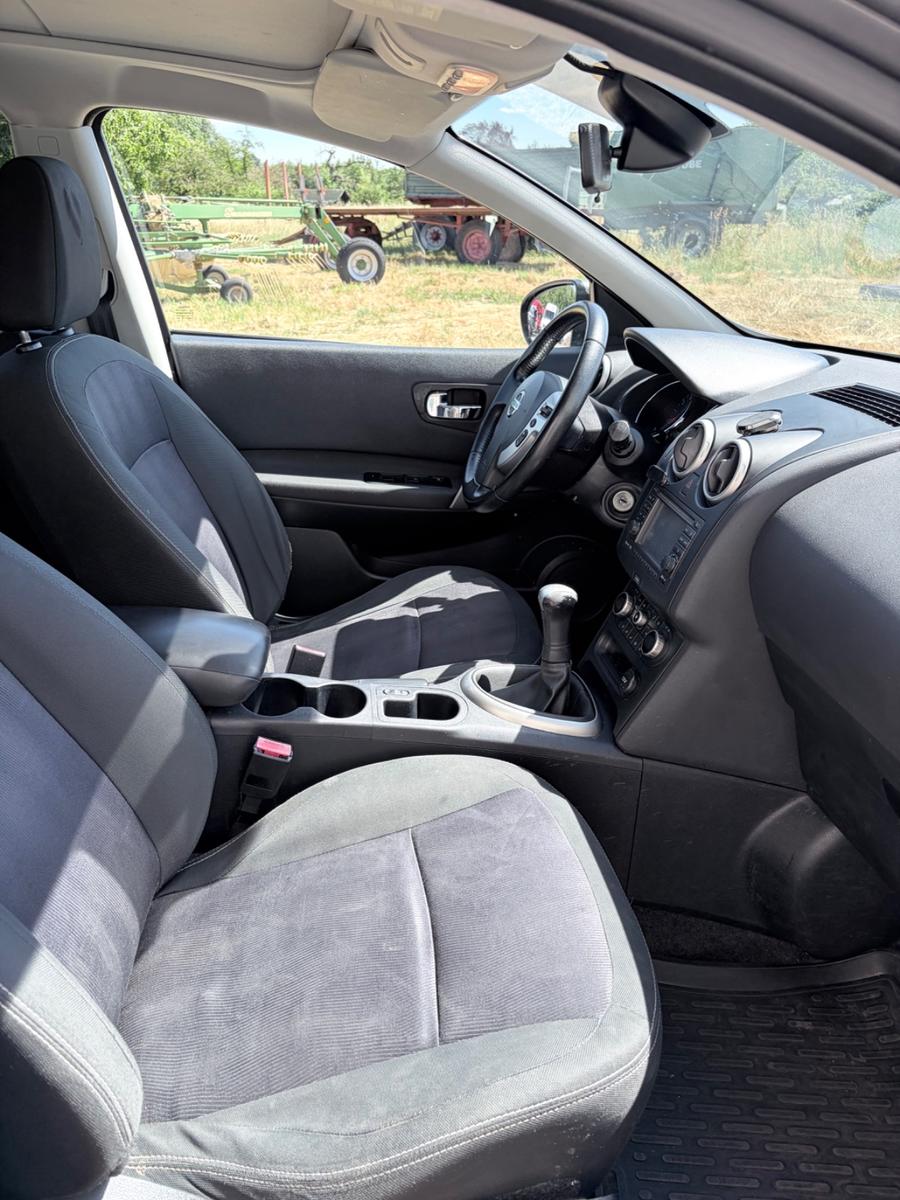 Nissan Qashqai+2 2012 — engine 1.598 cm³, 117 HP (86kW)