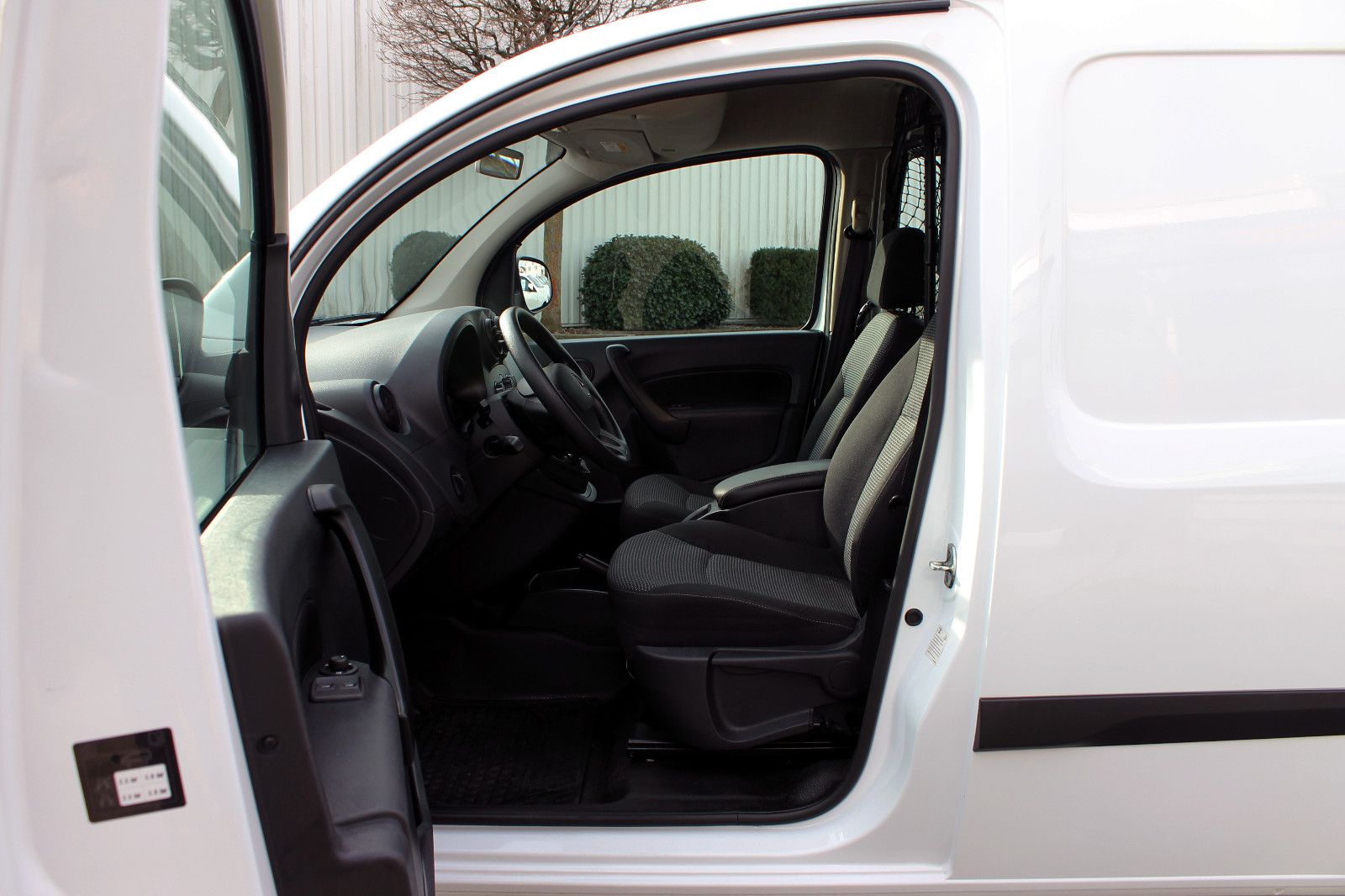 Fahrzeugabbildung Mercedes-Benz Citan Kasten 109CDI Lang TEMP PDC BT KLIMA DAB