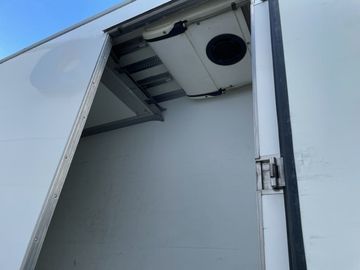 Fahrzeugabbildung MAN TGM 15.250 Aut. Carrier Kühlung, LBW, Trennwand