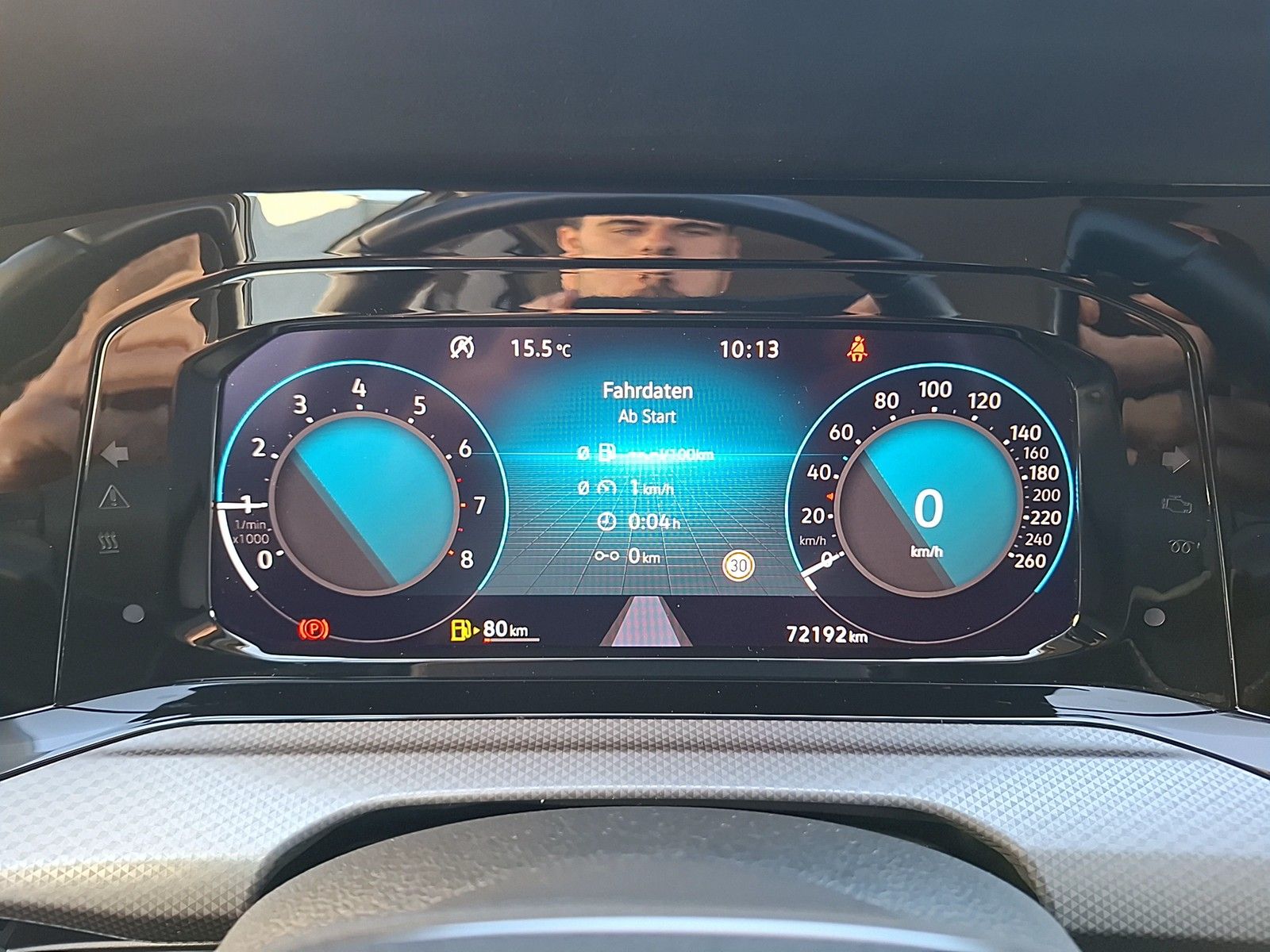 Fahrzeugabbildung Volkswagen Golf VIII TSI Active LED Navi AID SHZ PDC