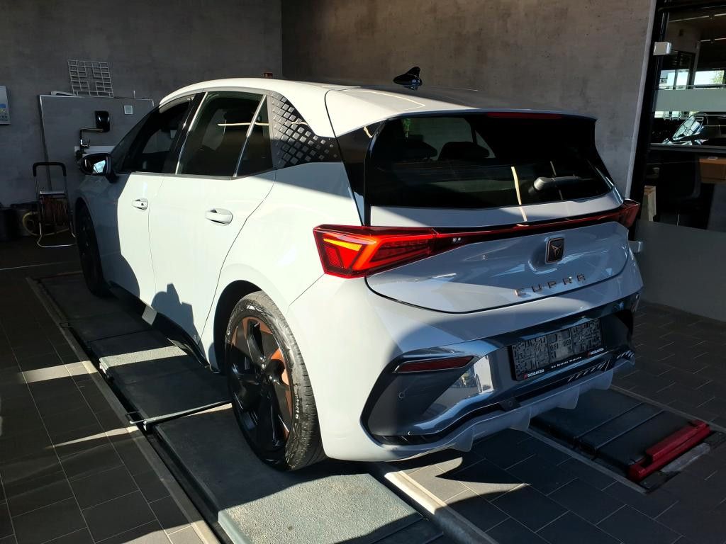 Cupra Born 150 kW RFK*SHZ* imagem 3