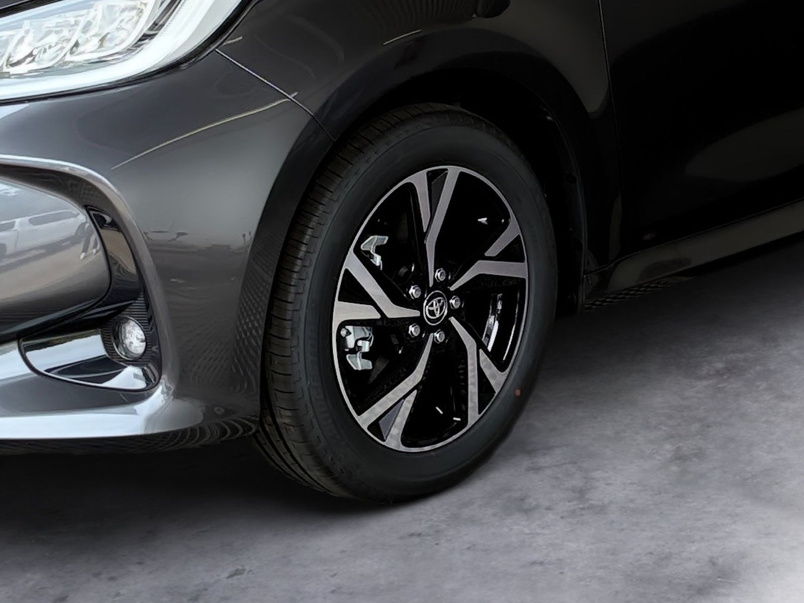 Fahrzeugabbildung Toyota Yaris 1.5 Teamplayer Kamera,LED,SHZ,ACC,Keyless