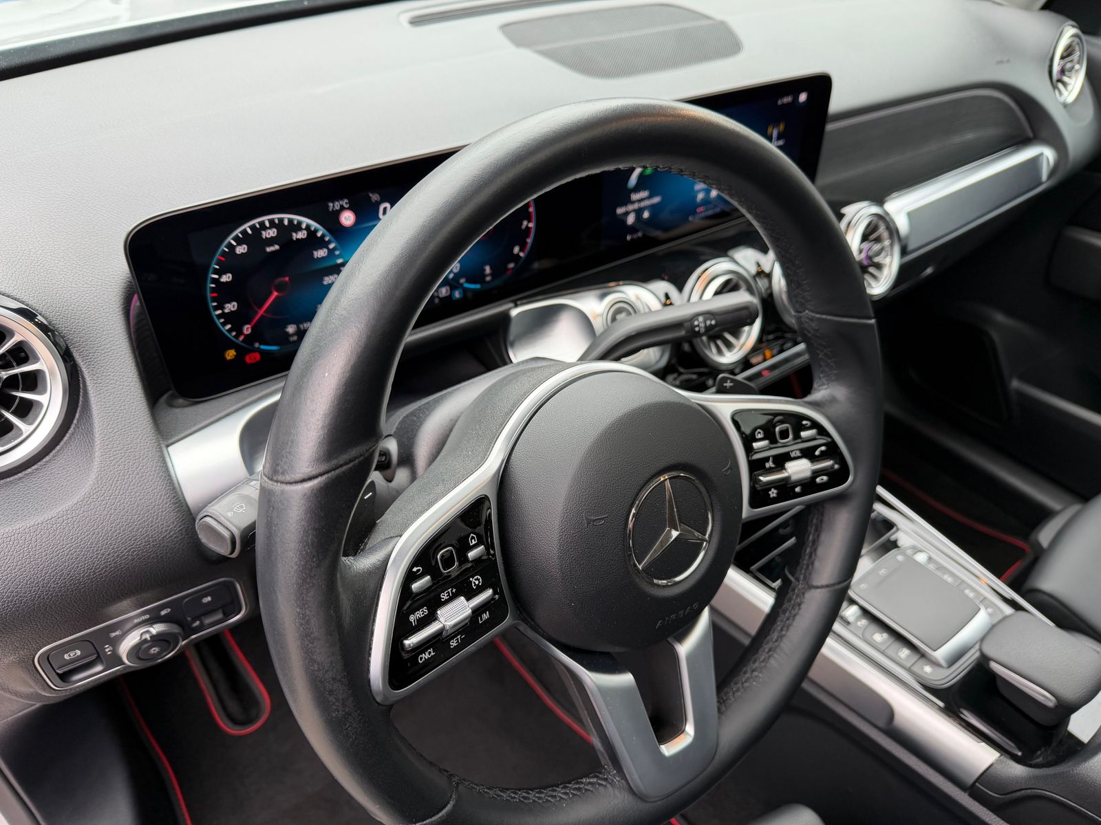 Mercedes-Benz GLB 200 +360°Kamera+PANORAMADACH+LED+NIGHT P foto 8