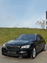 BMW F02 760Li M Paket LCI LED V12 - BMW 7er Reihe in Bielefeld