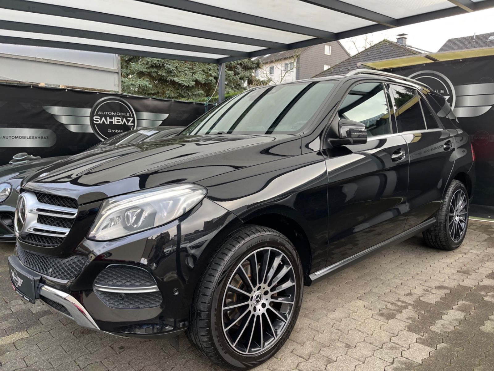 MERCEDES-BENZ GLE 350 d 4Matic *AMG-ALU*DISTR*360°*SPUR*AHK