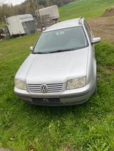 Volkswagen Bora 1.6 Basis  - gebrauchte VW Bora aus dem Jahr 2000