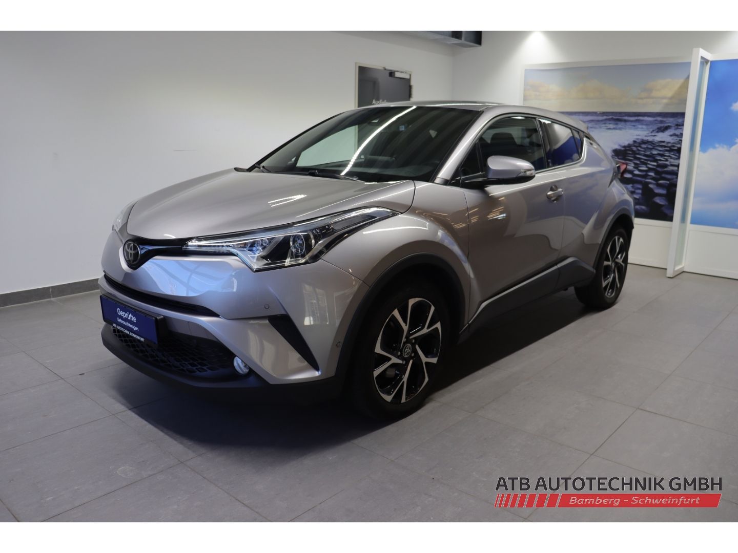 Fahrzeugabbildung Toyota C-HR Team D 1.2l Turbo Navi ACC DAB SHZ LenkradH