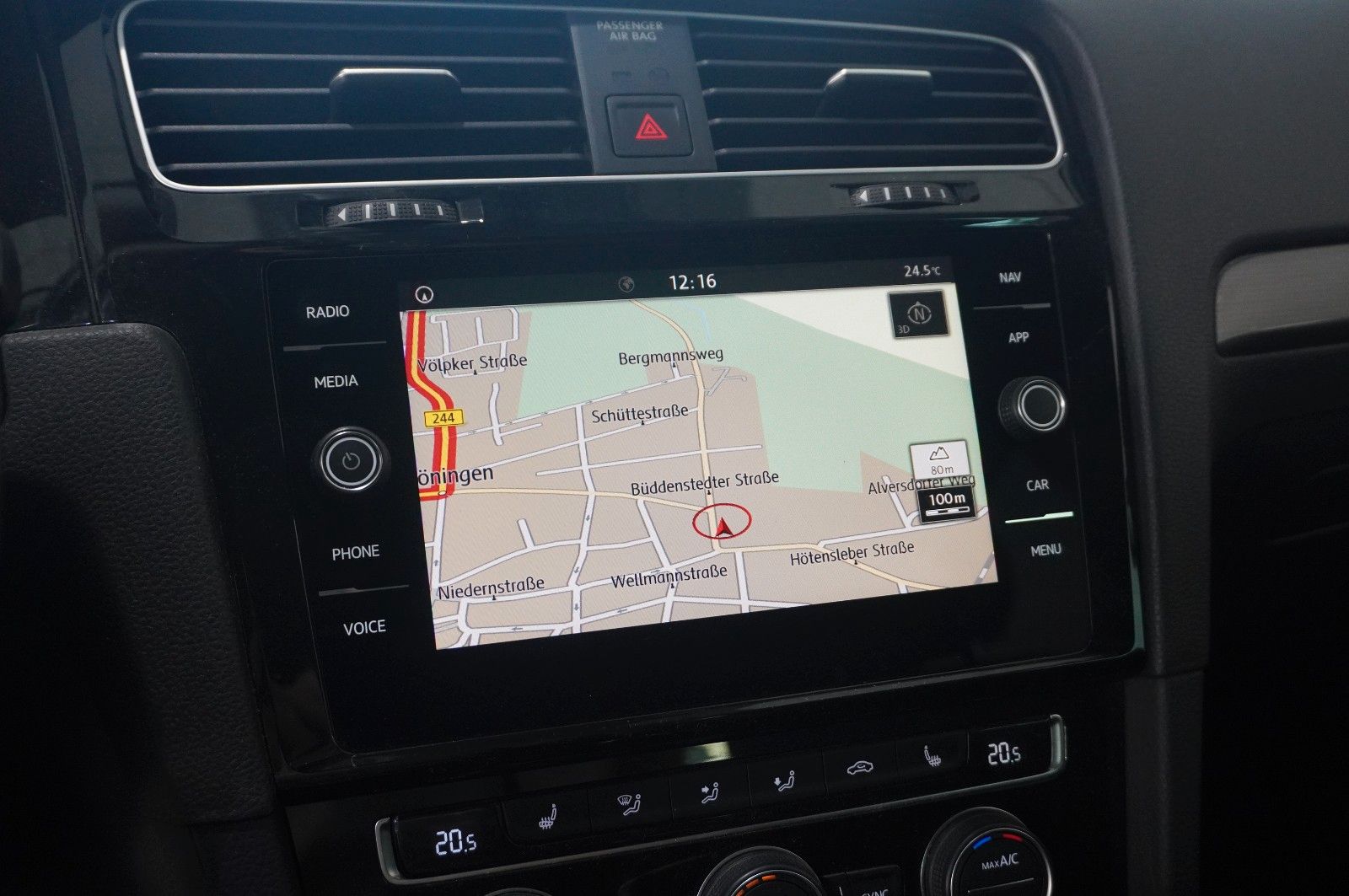 Fahrzeugabbildung Volkswagen Golf VII VAR. 1.6 TDI IQ-DRIVE NAVI/LED/ACC/AHK
