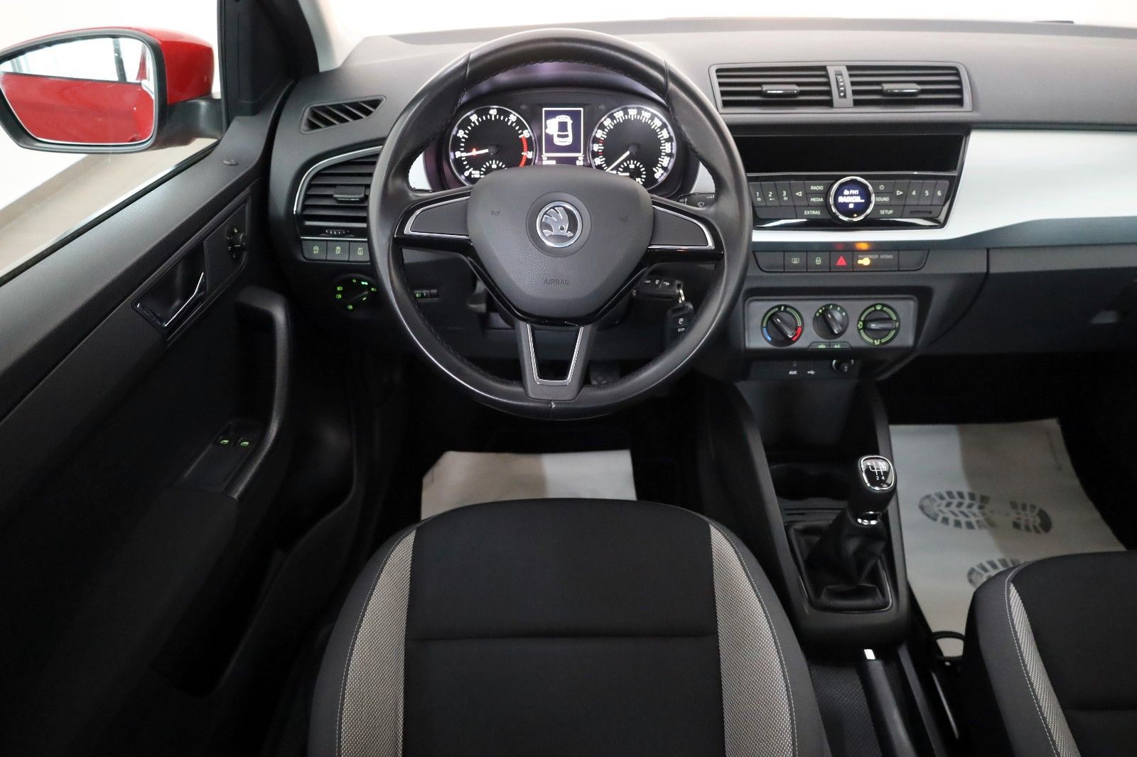 Fahrzeugabbildung SKODA Fabia Ambition,Tempomat,Klima, 8fach bereift