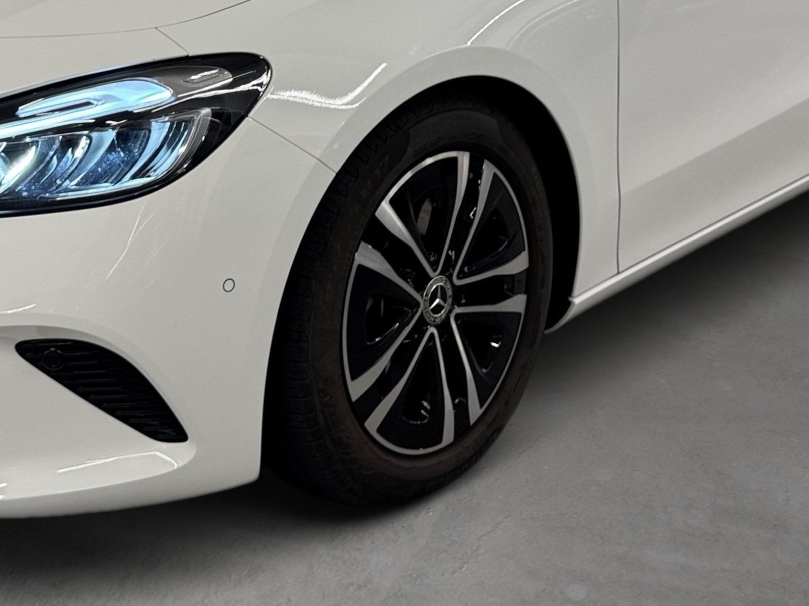 Fahrzeugabbildung Mercedes-Benz B 200 Progressive*Totwink*360*LED*MBUX*EasyPack*