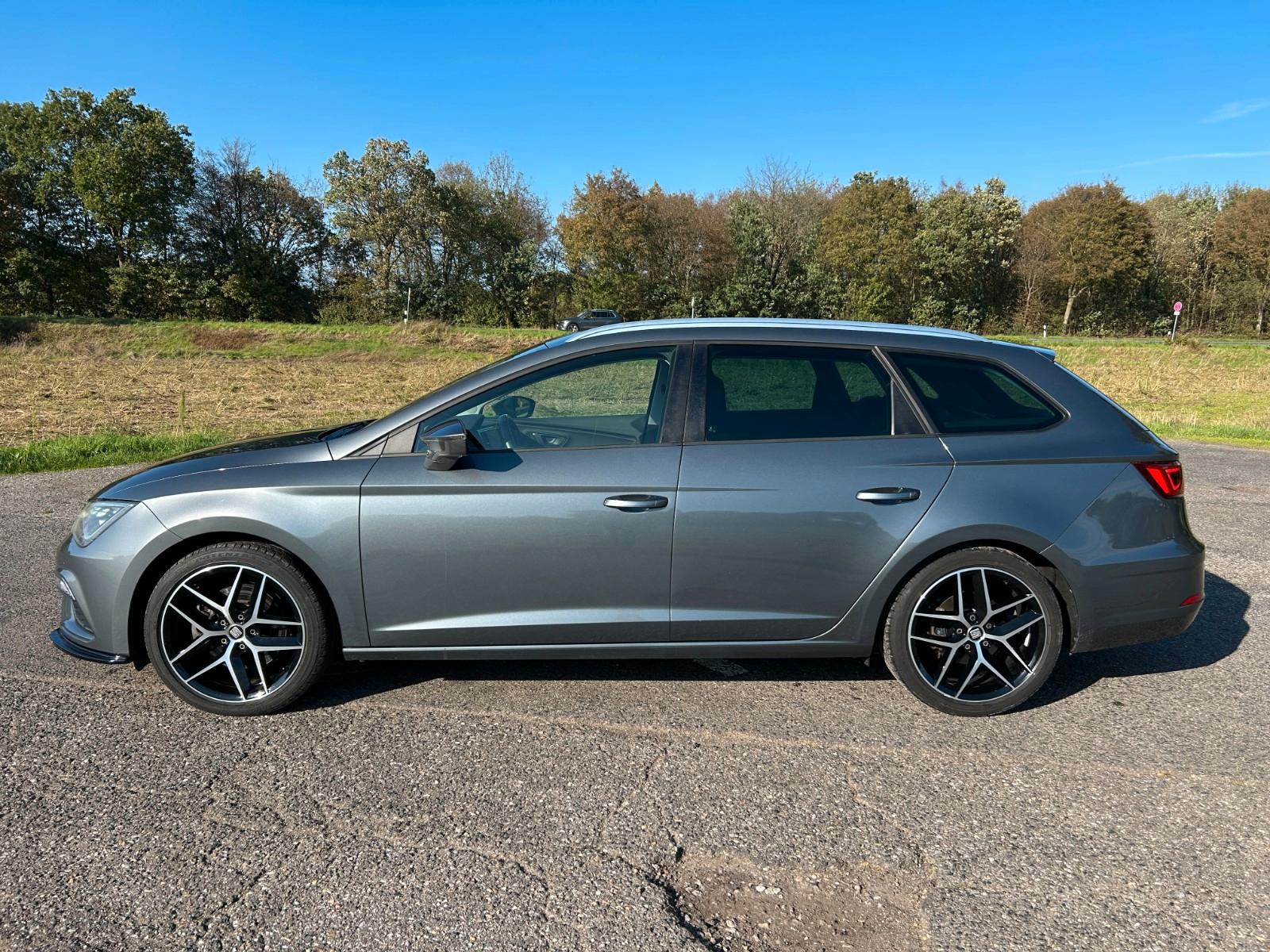 Seat Leon ST 1.8 FR DSG LED Navi AHK Sitzheizung PDC