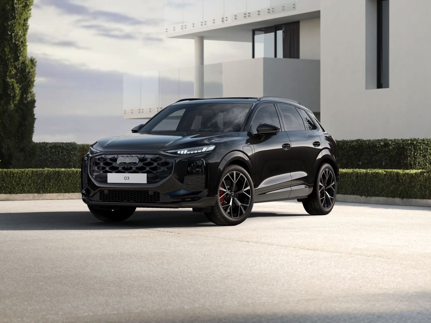 Audi Q3 e-hybrid S tronic line TECHPRO MATRIX 20 AHK 