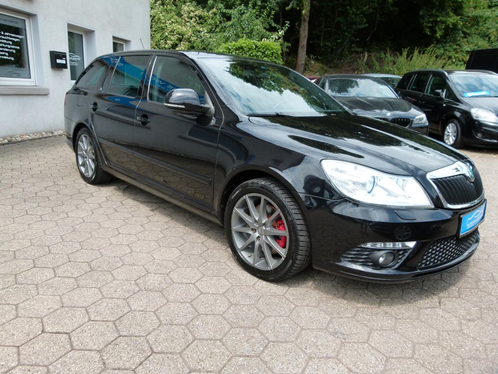 Skoda Octavia 2011 — interior