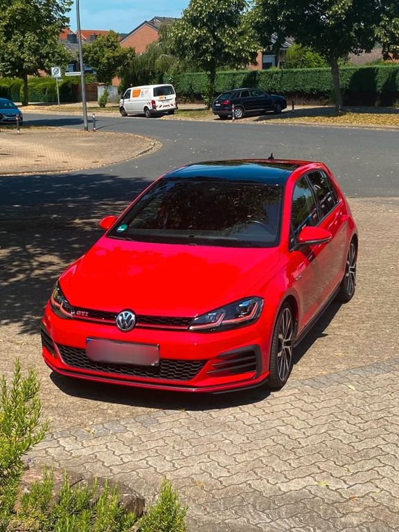 Image of Volkswagen Golf
