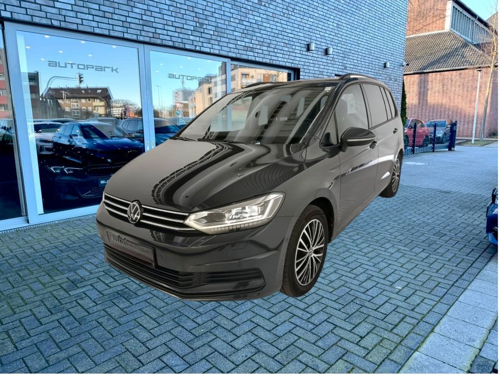 Image of Volkswagen Touran