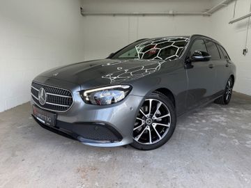 Mercedes E 200 - 5