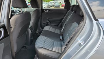 Kia Ceed SW 1.5T DCT7 48V Ultimate Edition PDC Navi