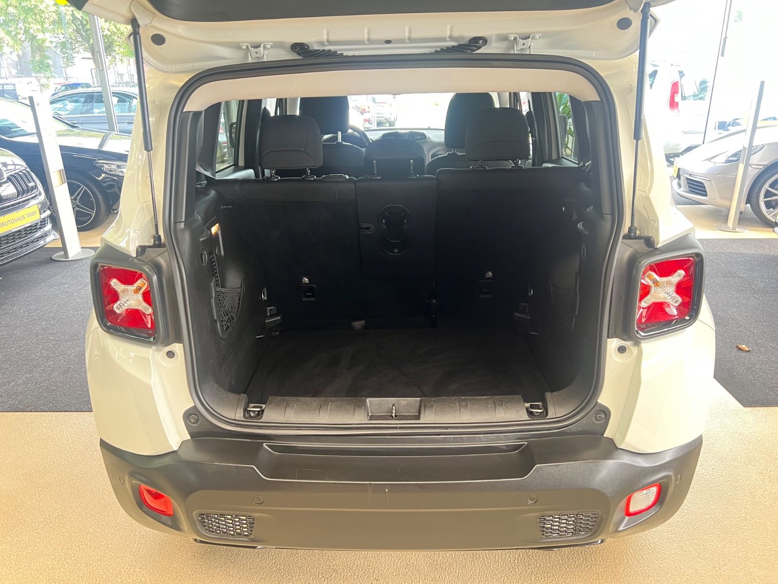 Fahrzeugabbildung Jeep Renegade Limited 4WD * AUTOMATIK *KAMERA*
