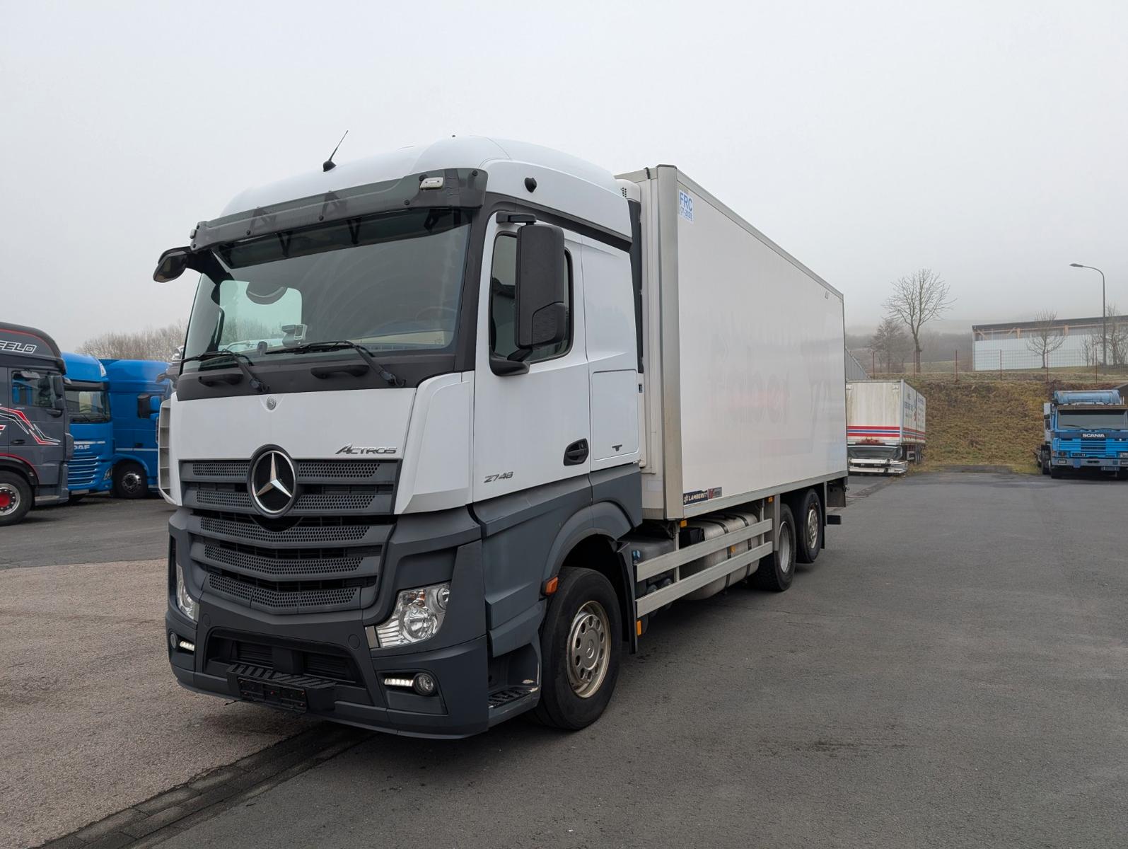 Mercedes-Benz Actros 2748 Kühlkoffer Rohrbahnen Thermo King