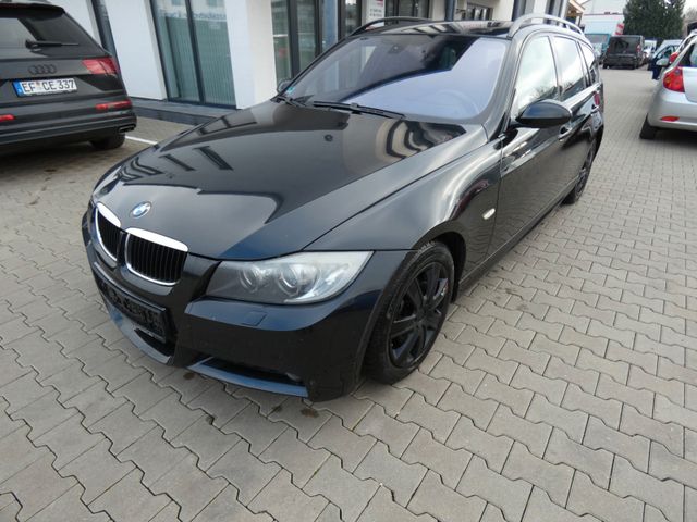 BMW 320 d Touring  Leder Navi Tempomat Schwarz Met.