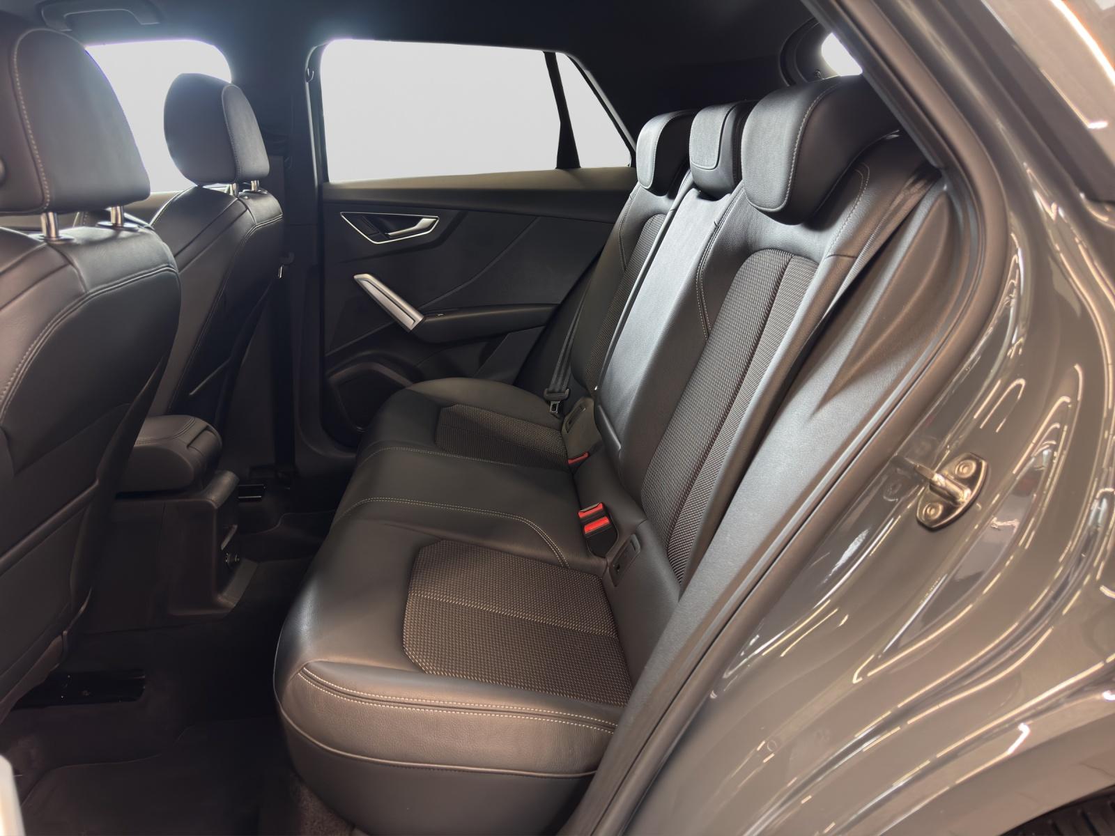Audi Q2 35 TDI S-tronic S line sport AHK Navi LED, миниатюра 12