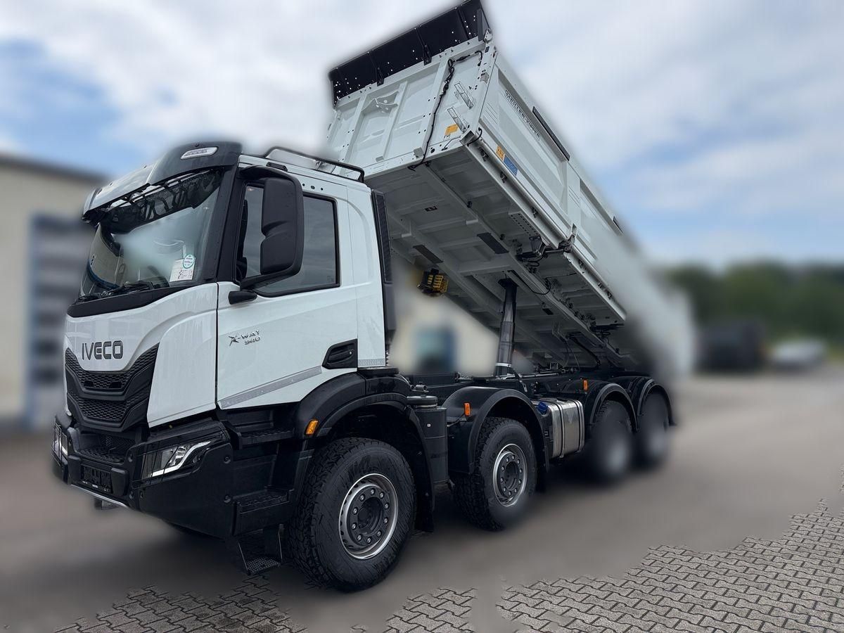 Fahrzeugabbildung Iveco X-Way AD360X54Z HR OFF Meiller Dreiseitenkipper